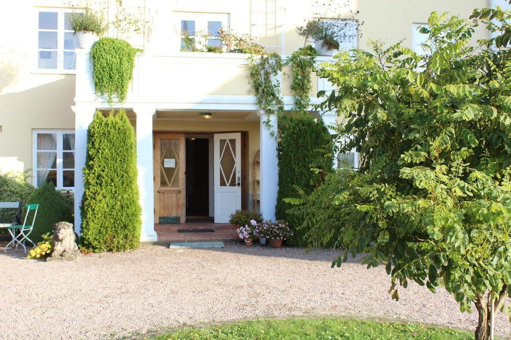 Talldungens Gardshotell Brösarp Exterior foto